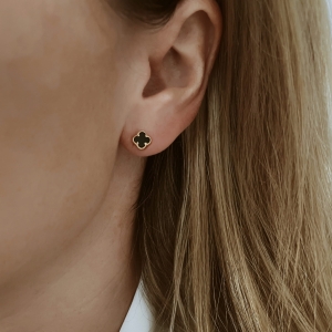 Minimalistyczne kolczyki z koniczynką marokanską srebro pozłacane